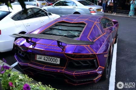 Siêu xe Lamborghini Aventador lạ lẫm trong sắc tím - 7 Nhật Minh