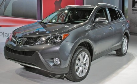 Toyota RAV4 thế hệ mới bị xếp loại an toàn kém - 1 Toyota RAV4 thế hệ mới bị xếp loại an toàn kém