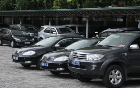 Đà Nẵng: Đề xuất hạ phí trước bạ ôtô xuống 10% - 1 Ngày 9/7, UBND TP Đà Nẵng đề xuất HĐND mức phí trước bạ đối với ô tô dưới 10 chỗ ngồi xuống mức 10%