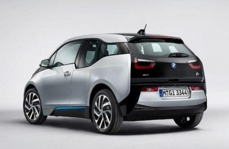 Mẫu xe chạy điện đầu tiên của BMW chuẩn bị ra mắt - 13 Dáng xe cao, với nhiều đường uốn tròn của i3 là phong cách thiết kế chưa từng có trước đây của BMW