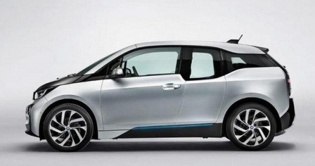 Mẫu xe chạy điện đầu tiên của BMW chuẩn bị ra mắt - 8 Dáng xe cao, với nhiều đường uốn tròn của i3 là phong cách thiết kế chưa từng có trước đây của BMW