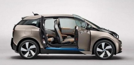 Mẫu xe chạy điện đầu tiên của BMW chuẩn bị ra mắt - 2 Về hình thức, xe i3 không có nhiều thay đổi so với bản concept đã xuất hiện tại Triển lãm ô tô
