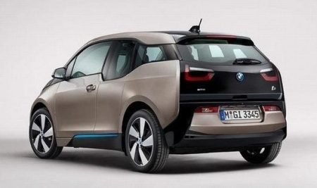 Mẫu xe chạy điện đầu tiên của BMW chuẩn bị ra mắt - 3 Về hình thức, xe i3 không có nhiều thay đổi so với bản concept đã xuất hiện tại Triển lãm ô tô