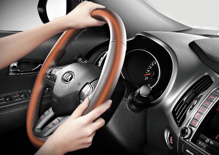 Cận cảnh xe Kia Sportage R phiên bản mới - 6 Nhật Minh