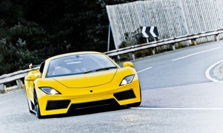 Arash AF8 - Siêu xe mới của Xứ sở sương mù