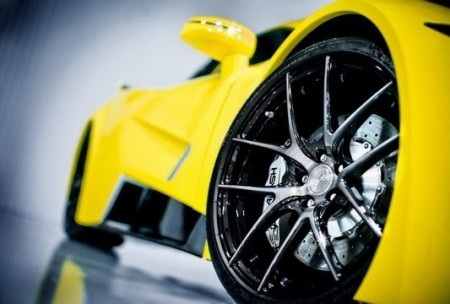 Arash AF8 - Siêu xe mới của Xứ sở sương mù