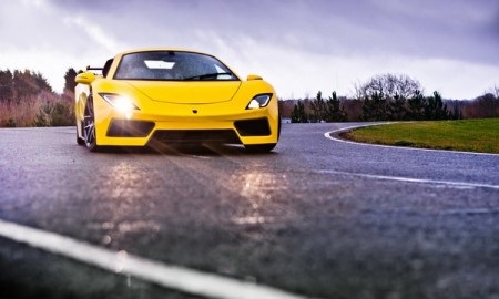 Arash AF8 - Siêu xe mới của Xứ sở sương mù