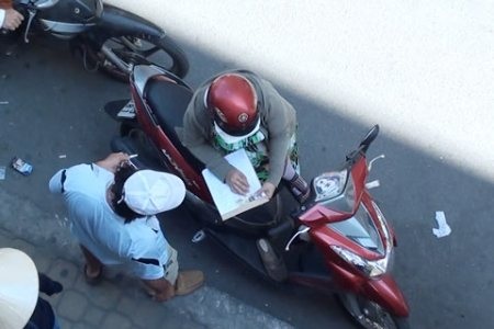 Cò đổi GPLX hoành hành trước điểm
252 Lý Chính Thắng, quận 3, TP HCM