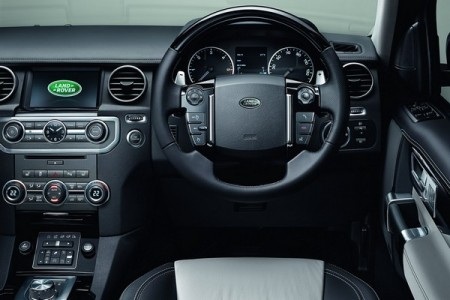 Land Rover Discovery phiên bản XXV đặc biệt - 7 Phạm Trung Đức