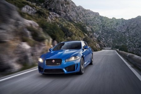 Jaguar ra xe XFR-S Sportbrake - 4 Khe gió trên nắp ca-pô