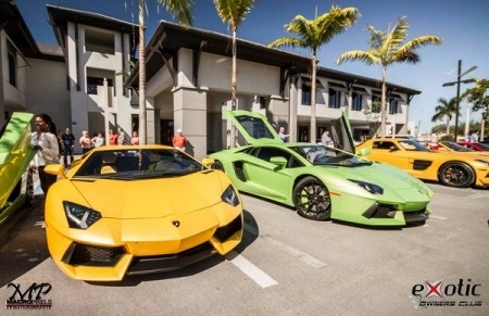 Verde Ithaca
Aventador xanh cốm