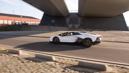 Lamborghini Aventador LP700-4 Roadster