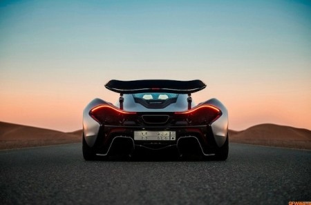 Download trọn bộ hình nền độ phân giải cao bộ sưu tập những
hình ảnh đẹp nhất về McLaren P1