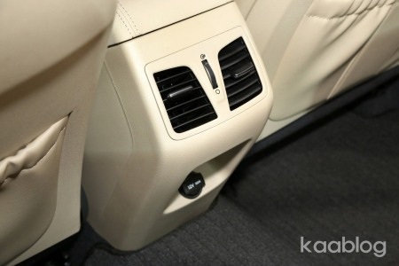 Cửa gió điều hòa cho hàng ghế sau