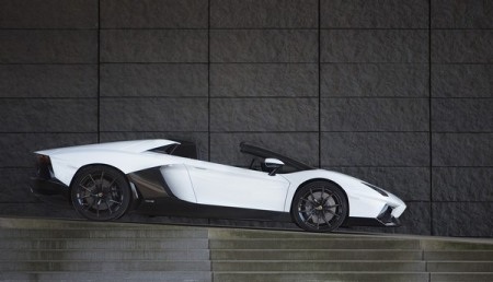 Lamborghini Aventador LP700-4 Roadster
