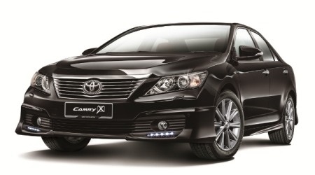 Toyota giới thiệu xe Camry phiên bản 2.0G X