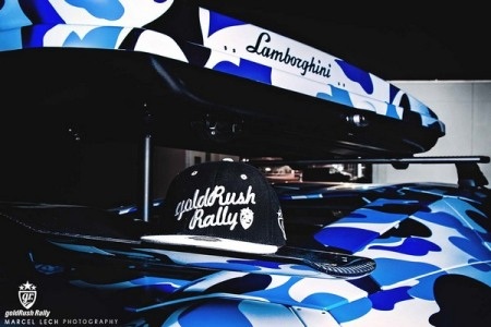 Download trọn bộ hình nền độ phân giải cao xe Lamborghini
Aventador khoác áo rằn ri lạ mắt