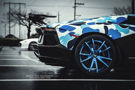 Download trọn bộ hình nền độ phân giải cao xe Lamborghini
Aventador khoác áo rằn ri lạ mắt