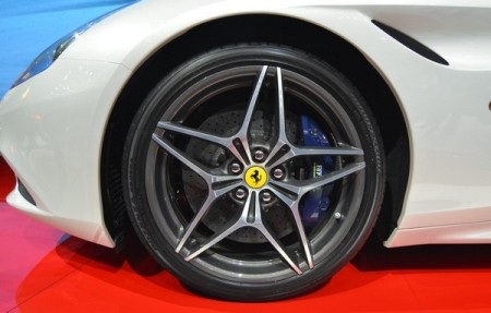 Ferrari trình làng California thế hệ mới - 14 Phạm Trung Đức