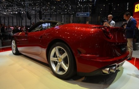 Ferrari trình làng California thế hệ mới - 20 Phạm Trung Đức