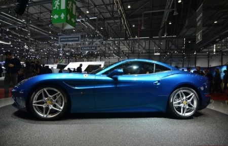 Ferrari trình làng California thế hệ mới - 4 Phạm Trung Đức