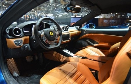 Ferrari trình làng California thế hệ mới - 5 Phạm Trung Đức