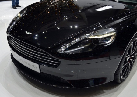 Aston Martin giới thiệu phiên bản đặc biệt của xe DB9 - 5 Hội An