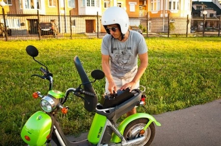 Scooter chạy điện M1nsk Upa Upa-500E - 3 Phạm Trung Đức