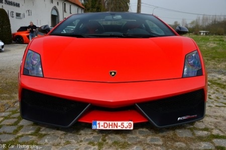 Download trọn bộ hình nền độ phân giải cao