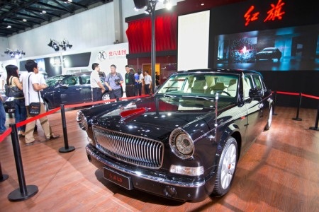 Xe Hongqi L5 của Trung Quốc đắt hơn Ferrari