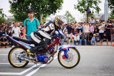 Các lò độ xe đã chuẩn
bị rất kĩ lưỡng cho giải đua nhưng đành tay trắng ra về