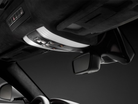 Những hình ảnh đầu tiên của xe Mercedes AMG GT