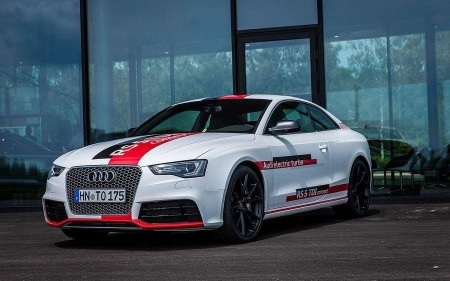 Audi RS5 TDI Concept lộ diện