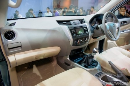 Nissan Navara thế hệ mới chính thức ra mắt