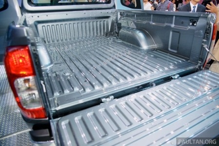 Nissan Navara thế hệ mới chính thức ra mắt