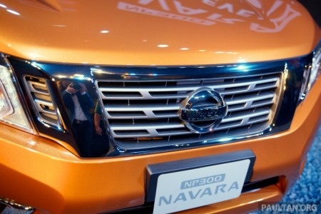 Nissan Navara thế hệ mới chính tŨức ra mắt