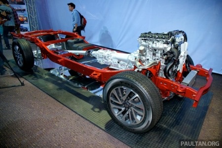 Nissan Navara thế hệ mới chính thức ra mắt