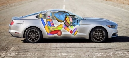 Ford giới thiệu công nghệ túi khí bảo vệ đầu gối mới