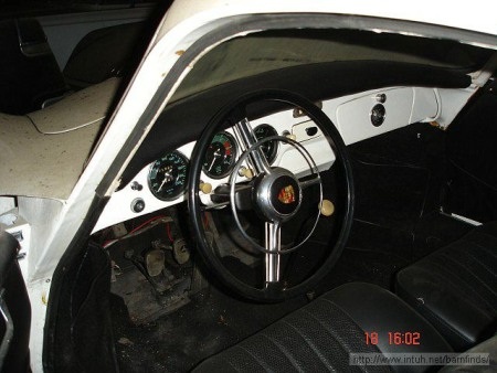 Video về kho xe
cổ này: