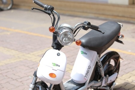 Bộ phận giảm xóc trang bị ở lốp sau, tối
ưu hóa chuyển động của xe trên đường, tạo cảm giác êm ái