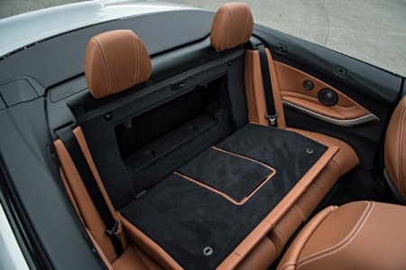 Video giới thi᷇u
ngoại thất xe: