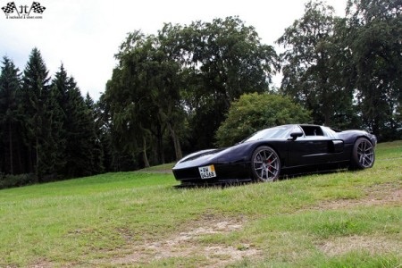 Video ghi lại cảnh
xe Ford GT độ 1113 mã lực tăng tốc từ 0 lên 300 km/h: