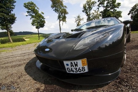 Video ghi lại cảnh
xe Ford GT độ ı113 mã lực tăng tốc từ 0 lên 300 km/h: