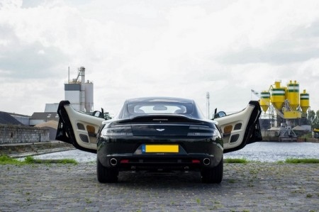 Download trọn bộ
hình nền độ phân giải cao chiếc Aston Martin Rapide S màu xanh lạ mắt