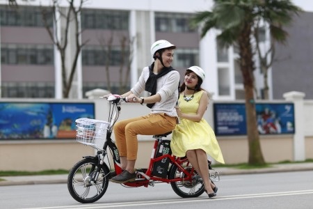 Thân xe gọn gàng, vững chắc mang đến nét
thẩm mỹ và cảm giác ổn định.