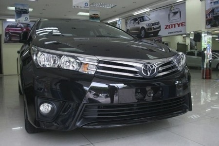 Lách cửa hẹp, xe mới, xe lạ rủ nhau về Việt Nam