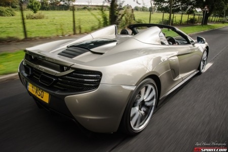 Nhiếp ảnh gia
Arnaud Taquet của tờ