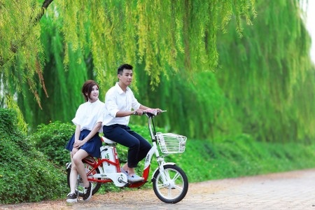 Pin Lithium -
công nghệ FLiP hiện đại nhất trên dòng xe điện HKbike.