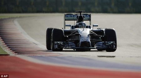 Đội đua Mercedes vô địch thế giới F1 2014