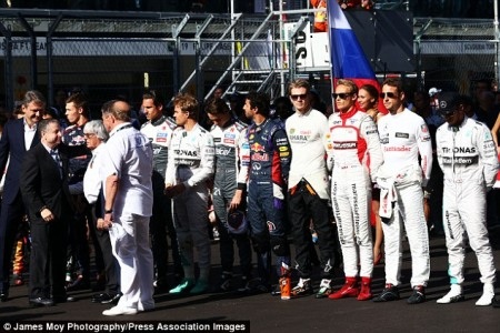 Đội đua Mercedes vô địch thế giới F1 2014